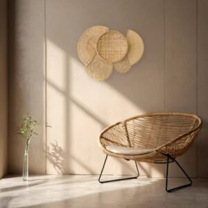 Decoração de parede com cestos de palha
